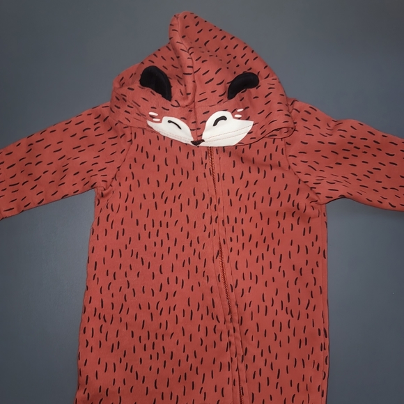 (3-6 mos) Old Navy One Piece Fox Jumpsuit - Picture 2 of 7